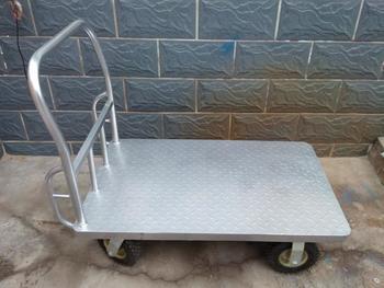 多功能加厚鋼板平板車(chē) 堅(jiān)固耐用的折疊拖車(chē)與靜音手推車(chē)解決方案